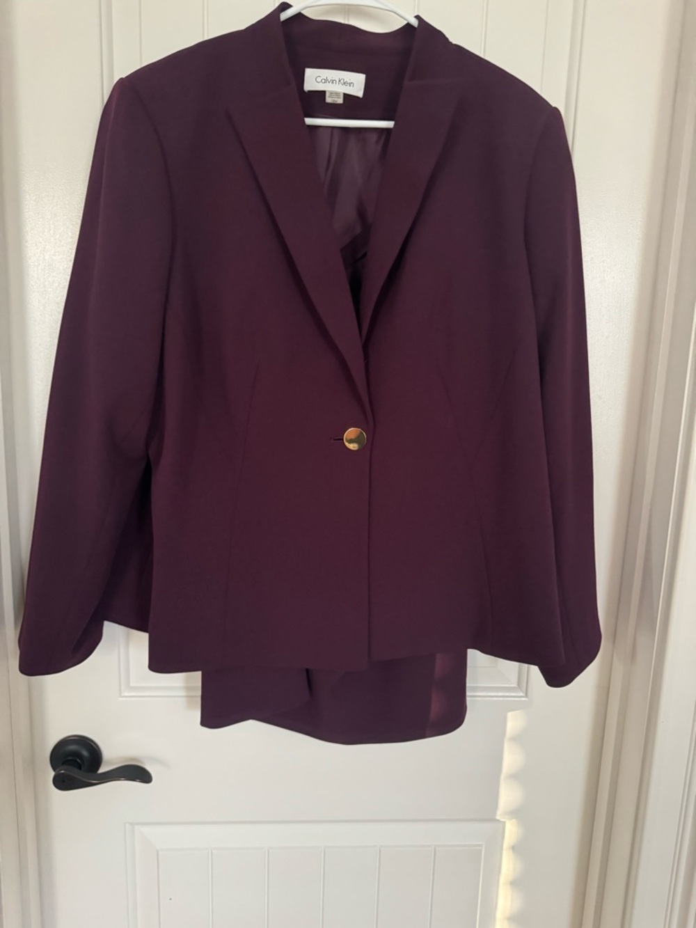Calvin Klein Women's Plum Suit Set With Skirt Size 18W.